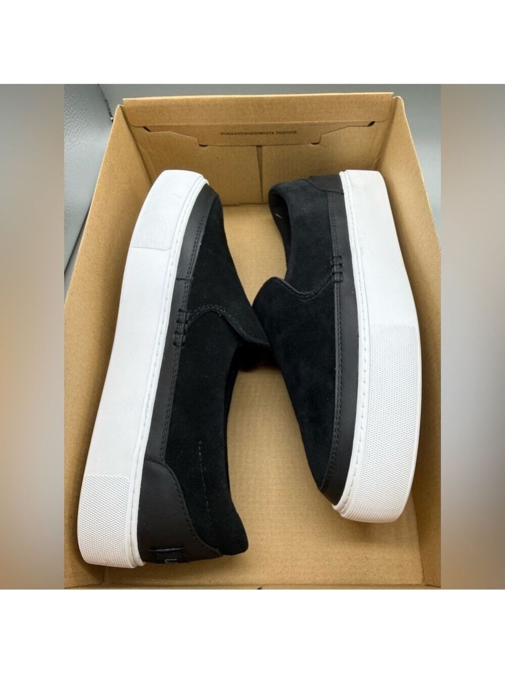 NWT UGG Zilo Slip-On Sneaker – Black Suede – Women’s Size 9 - Picture 2 of 10
